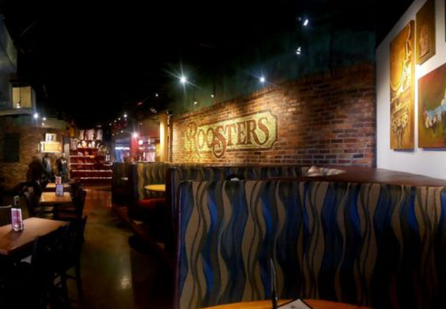 Roosters Layton Interior
